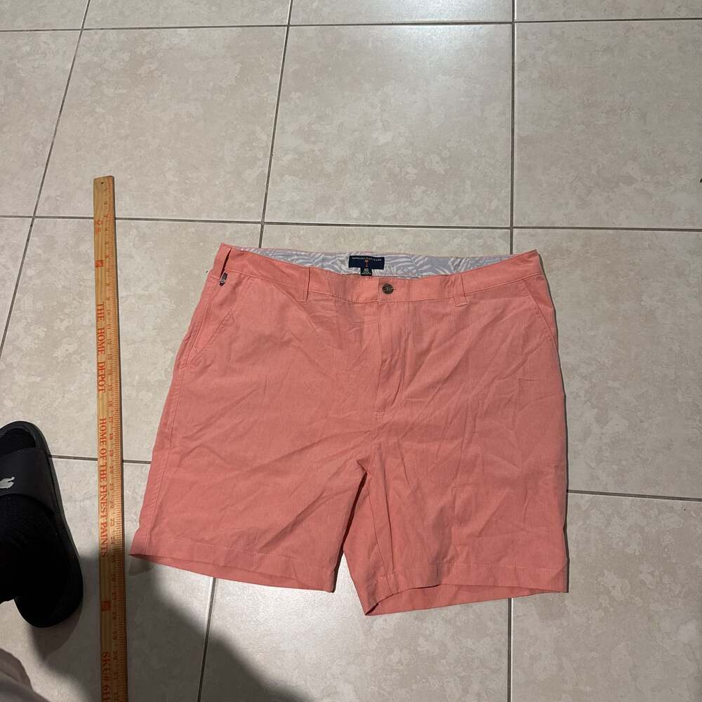 Margaritaville Men's Coral Casual Shorts Size 40 with Palm Tree Button - Picture 3 of 4